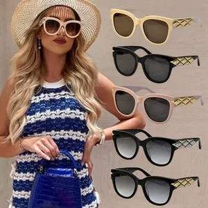 小物 eyebrella Gradient sunglasses Silver Lightweight Flexible Square Gradient Sunglasses with