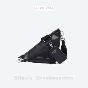 ペりょ様限定美品　MEER. TRIANGLE LEATHER BAG /BLK 19908853_44741027_1000.jpg