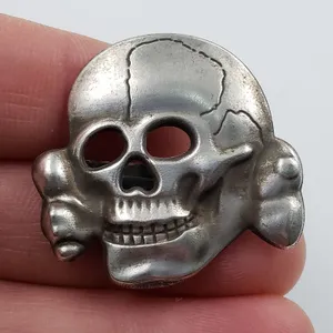 2pcs/lot Germany Army officer elite skull hat pin badges special collection wholesale supplier