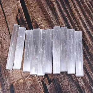 Pendants Runyangshi 10pcs Natural Selenite Crystal Stick Chips Gypsum White Quartz Rough Minerals Specimen Point Heali qylIeD