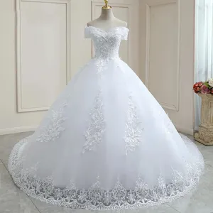 Crystal Beaded Wedding Dresses 2021 New Plus Size White Wedding Gown Pretty Lace On Neck Africa Style Dress