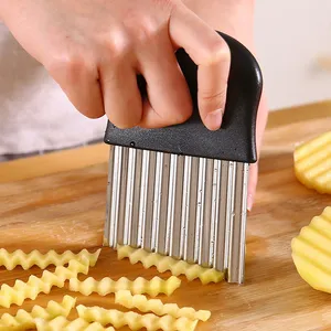 Stainless Steel Potato Chip Wavy Cutter Vegetable Slicer Fruit Chopping Knife Cooking Tool Kitchen Gadget Fancy Strip Cutter 210326