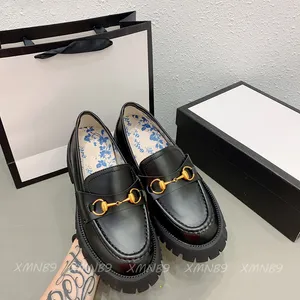 2023 College Style Loafer Girls Dress Platform Shoes Small Bee Embroidery Designers Luxurys Loafers Casual Shoe Size 35-40