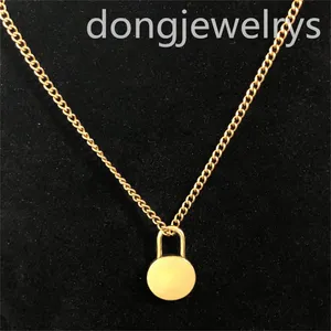 Pendant Necklaces Luxury Chains Basketball Necklace Dongjewelrys Women Retro Fashion Designer Jewelry Pearl Lovers Festival Party Silver Necklaces