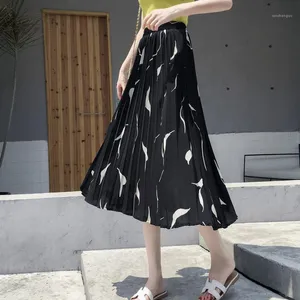 Skirts Vintage Printed Pleated Midi Women High Waist A-line Fashion Long Skirt Female 2022 Spring Korean Casual Lady Bottoms