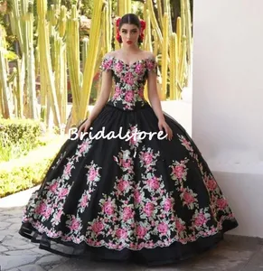 Charro Black Embroidery Quinceanera Dresses Mexican Sweet 16 Birthday Party Gowns Off the Shoulder Ball Gown Prom Dress Xv Vestido De 15 Anos 2022 With Rose Flowers