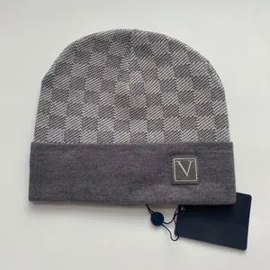 Prezzo Del Beanie Louis Vuitton all'ingrosso a prezzi economici