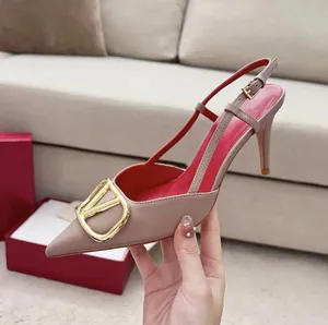Valentino サーモンピンク パンツ 新品未使用 SALE‼️ VALENTINO ONE STUD PUMP IN PINK PATENT LEATHER 90MM, BRAND