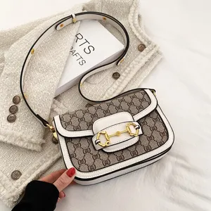 Jackie vintage crossbody tassen leer Gucci goud in Leer - 44543965