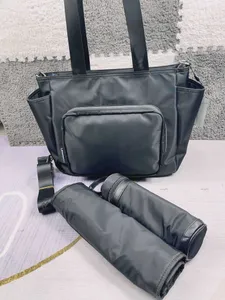 Borsa Organizer Per Passeggino Con 2 Ganci E Portabicchieri: Il Must-have Per Uscite Senza Pensieri Con Il Tuo Bambino!