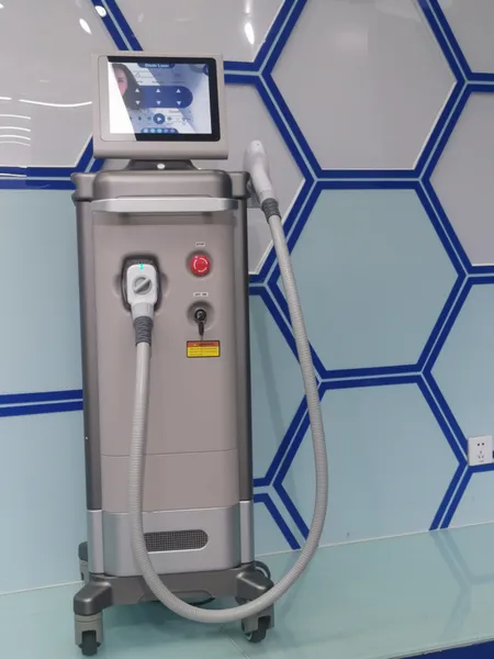 Really ice 808 diode laser permanent fast effect painless diode 808nmHair Removal, Face Lift Tightening, Rejuvenation hair removal machine