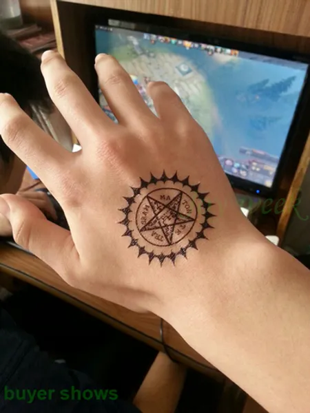 Chapéu de banda desenhada tatuagem temporária anime desenhos animados tatto  impermeável falso tatoo adesivo preto corpo da cintura arte para mulher -  AliExpress