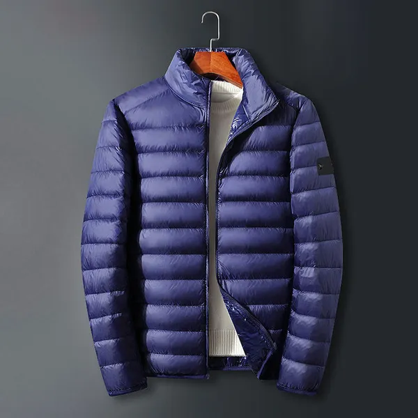 고급 코트 간단한 패션 디자인 남자 다운 재킷 트렌드 포켓 작은 아이콘 두꺼운 자수 인쇄 셔츠 칼라 이중 지퍼 스톤 8HPL