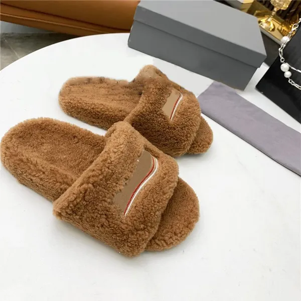 Ladies Luxury damskie Kaptuki Kapcieczki projektant Winter Wool Slajdes Furefy Fluffy Furry Warm Letters Sandals Wygodne rozmyte pantofel Women 2023