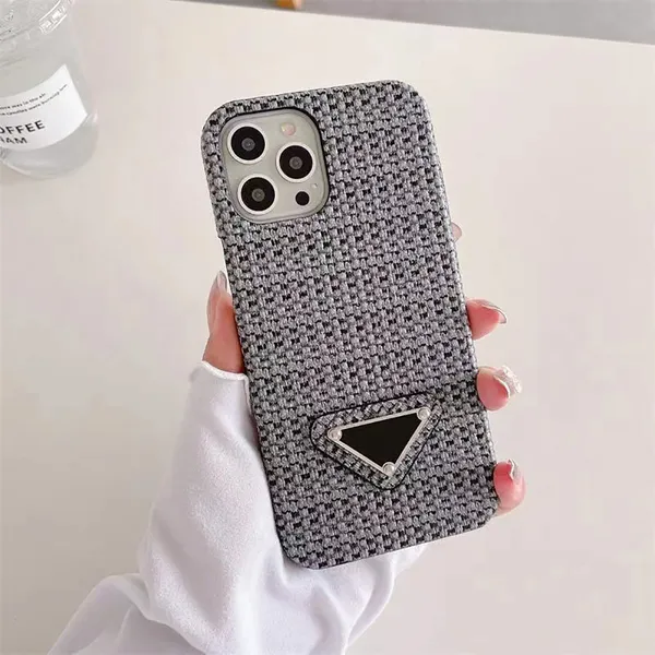 Custodie per telefoni di design iPhone 14 13 Pro Max per Apple 12 11 XR XS 8 7 6 Plus Modello di tessuto di lusso PU Cover posteriore per paraurti cellulare in pelle Fundas Coque Foderato in velluto Rai QX9P