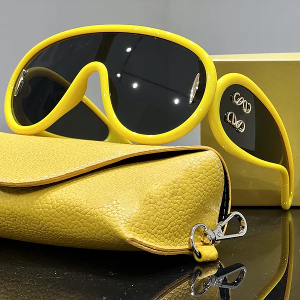 Desingers Cool Sunglasses Luxurys 클래식 렌즈 남자와 여자 야외 여행 파티 복고도 패션 해변 선 유리 휴가 휴가 레저 Prettyn7Sn