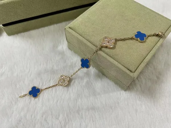 Роскошь v бренд -дизайнерский дизайнерский брейм браслетов для женщин 18 тыс. Золото бело -голубая мать перла