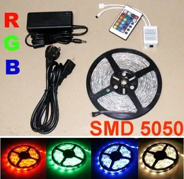 15m متعدد الألوان 5050 SMD RGB LED قطاع الخفيفة 5M 150LED للماء 30leds / m + IR عن بعد + امدادات الطاقة