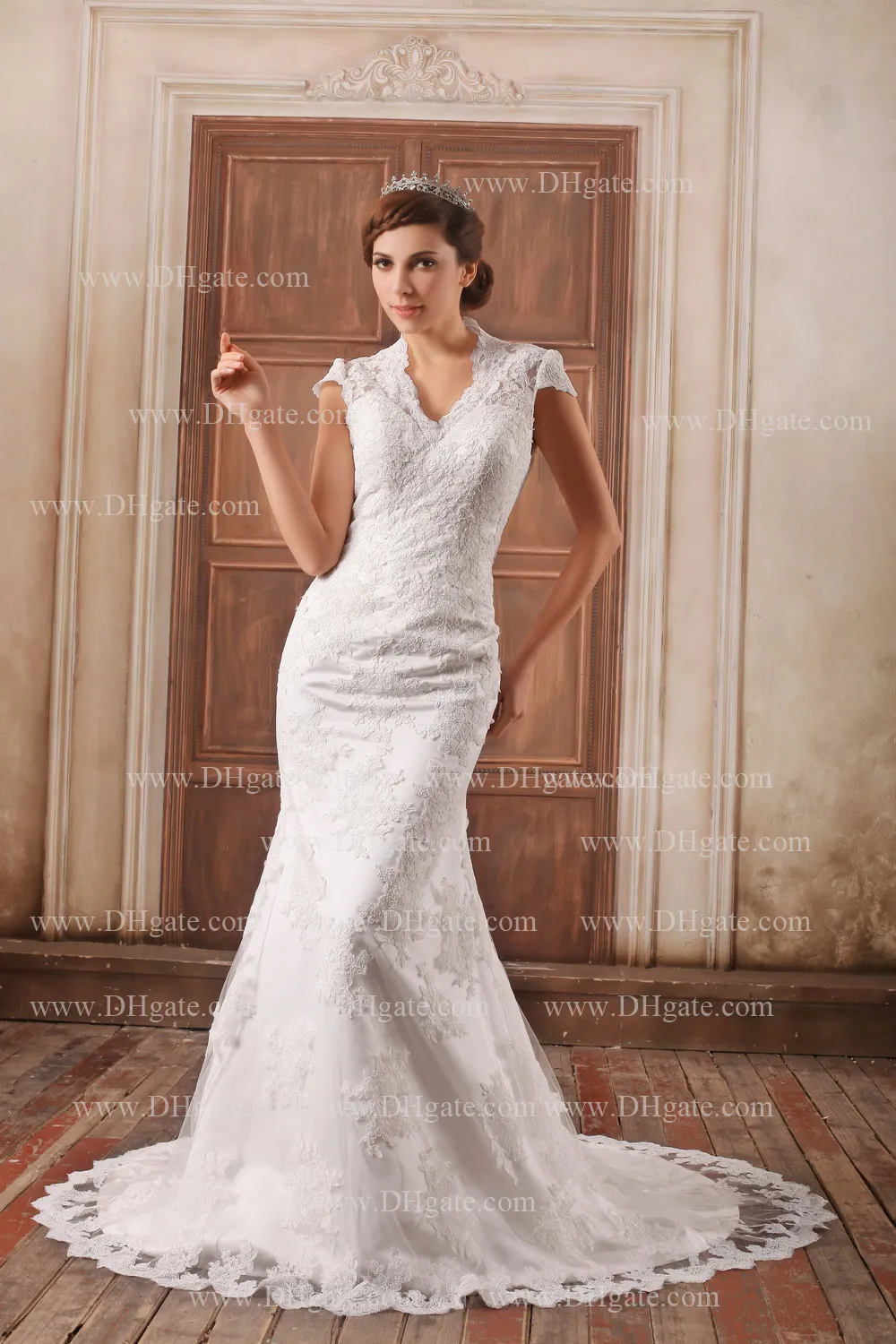 long sleeve wedding dress satin Satin Corset A-line Wedding Dress Tiana 18 US (50 EU) / Ivory