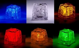 96pcs / lot = 8Box LED Ice Cubes Flash Light, Wedding Party Light Ice, Crystal Cube Färg Flash, Julklappar