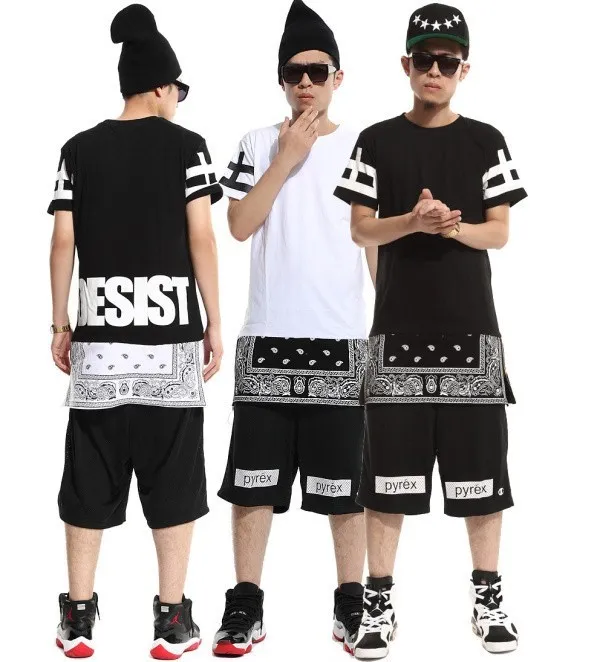 CEASE DESIST Bandana Print Graphic Tee With For Women And Men Paisley