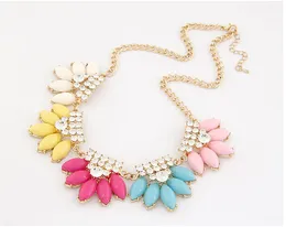 idealway Korea Style Summer Jewelry Gold Plated Chain rhinestone Resin Gem Flower Choker Statement Necklace