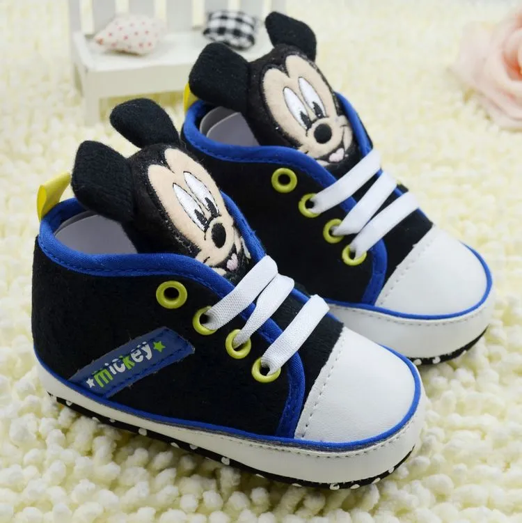 Zapatos mickey mouse 2025 bebe