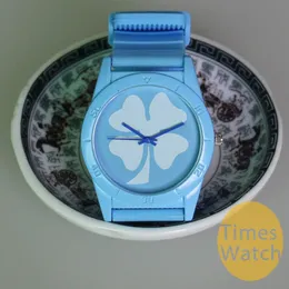 50 sztuk / partia Gorąca Sprzedaż! Nowy kolorowy silikonowy reklama luksusowy zegarek 4 liść trawa moda silikon damski sportowy zegarek darmowa wysyłka