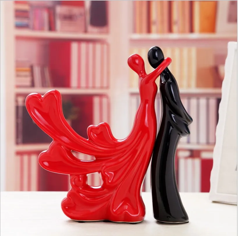 Passionate Lover Embrace Couple Figurines Set Of 2 For Wedding