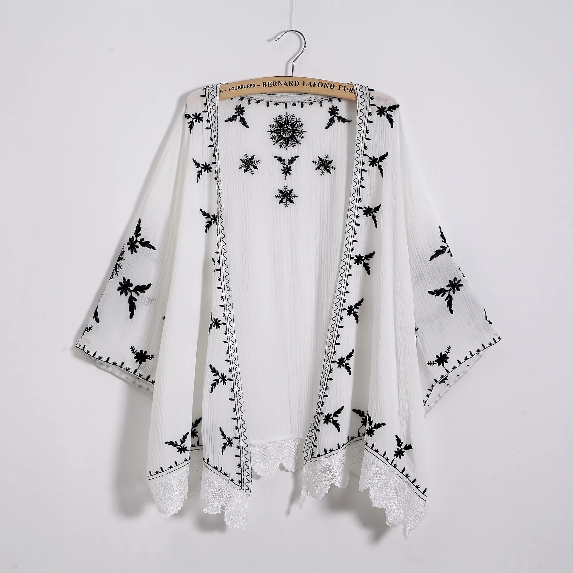 Embroidered Kimono Cardigan for Women Boho Summer Shawl in Sunscreen Lace