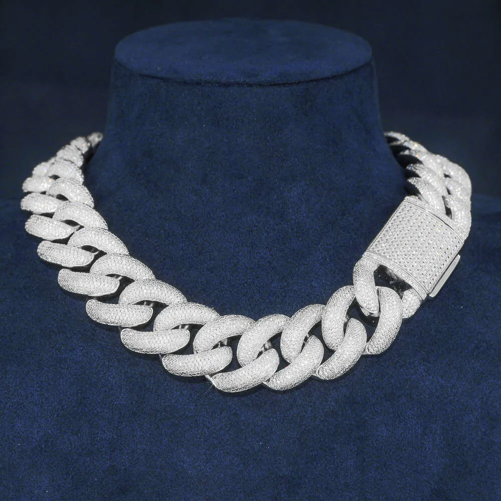 Grosshandel Gemischte Stein-Halskette mit Vortex-Harz-Anhänger und  Polyester-Kordel 