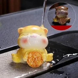 Petit Chat Solaire Qui Fait Coucou – Porte-bonheur Trop Mignon Pour Votre Bureau Ou Votre Voiture !