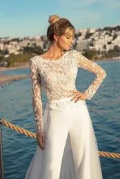 Combinaison De Mariée Inspirée De Zuhair Murad Avec Train