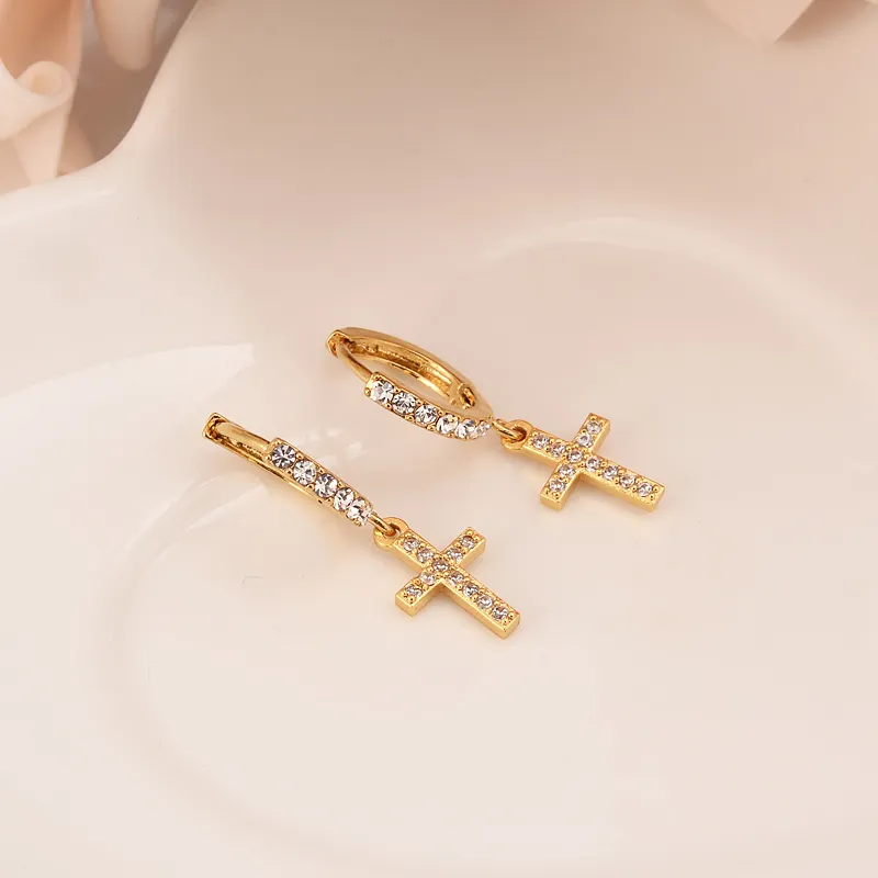 Orecchini a goccia a forma di croce in oro con zirconi per donna_voghion.com