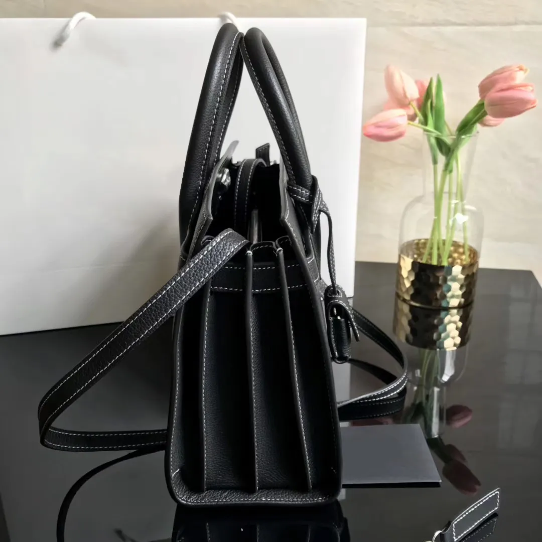 handbag black handbag 7a boutique highend custom satchel fashion trend refined style business casual style lowkey refined versatile