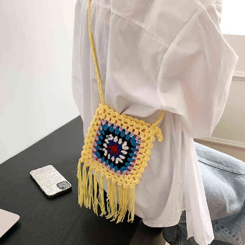 Vintage Ethnic Style Hand-woven Crossbody Bag Small Bohemia Tassel Bag Handmade Cotton Rope Crochet Purse Contrasting Colors