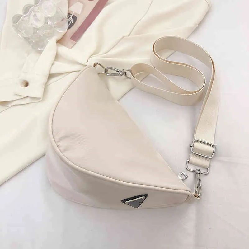 Handbag trendy Niche small female summer single triangle ins messenger factory outlet