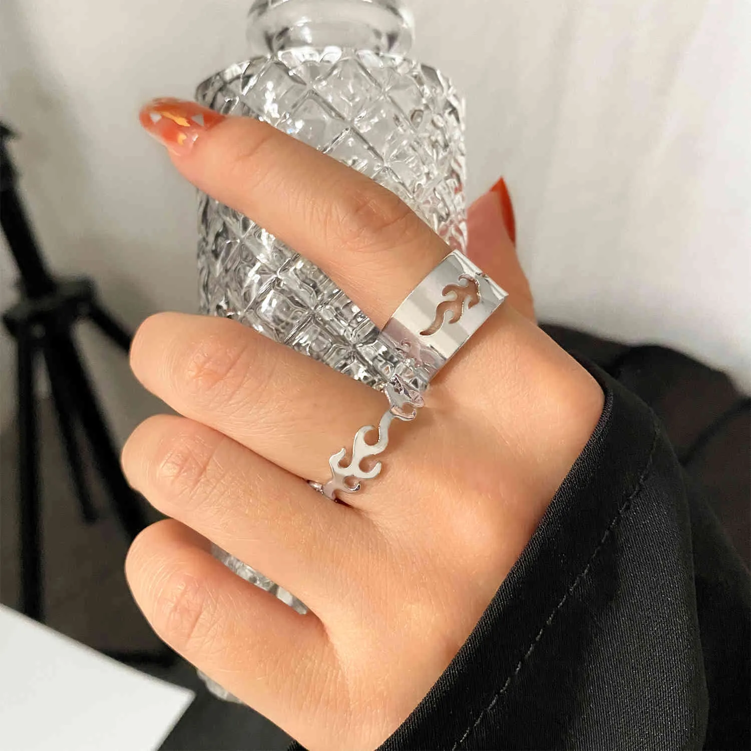 Name vali ring deals