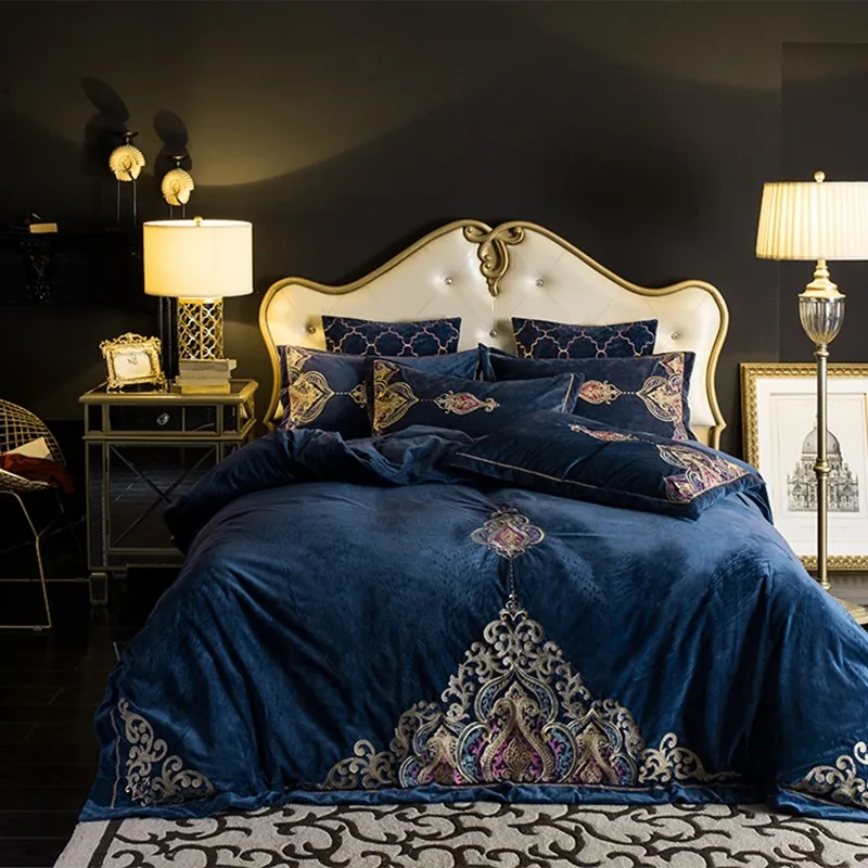 Chic Embroidery King Queen Size Duvet Cover Blue Red Velvet Fleece