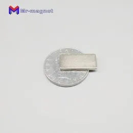 Aimant en néodyme avec un trou de 4 mm, 20x10x3 mm, N35