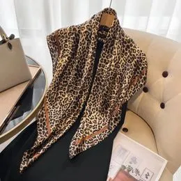 Bufanda Cálida Con Estampado De Leopardo Para Otoño E Invierno