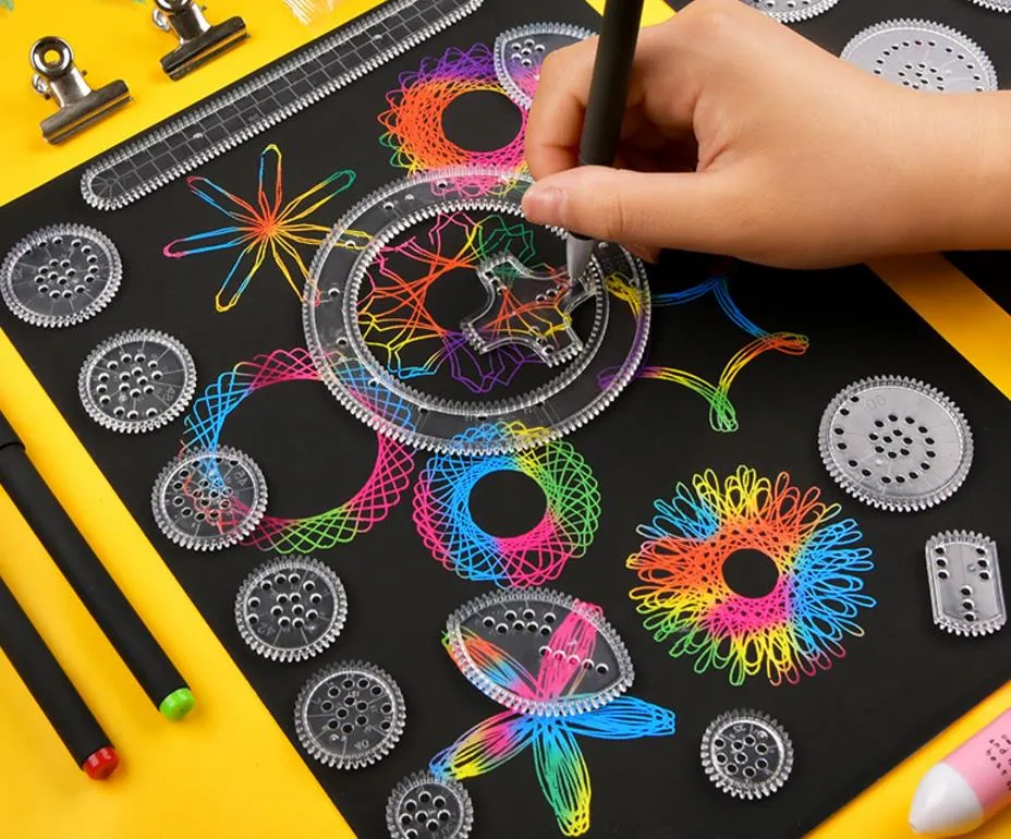 ArtCreativity Spiral Drawing Art Set for Kids - 7 Piece Kit - Includes  6-in-1 Color Pen, Drawing Templates and Sketching Pad - Unique Arts and  Craft