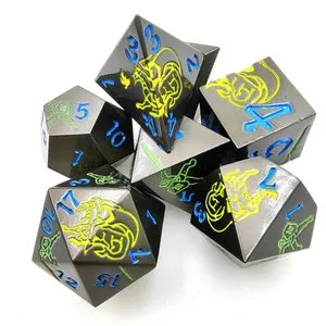NUOBESTY Set De 4 Dados De Latón Antiguo Macizos – Accesorios Para Juegos De Rol (RPG), Fiestas Y Colección – Regalo Original Para Jugones