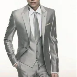 Hombres con online traje gris