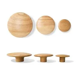Perchas de madera para adultos: elegancia y durabilidad
