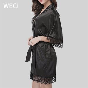 WECI Satin Femmes Peignoir Vêtements De Nuit Femme Soie Chemise De Nuit Sexy Dentelle Col En V Robe Chemise De Nuit Solide Doux Maison Robe Demi Manches 210831