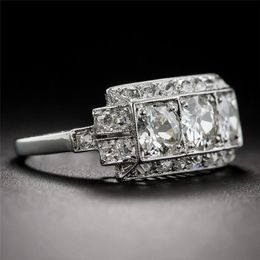 Bruiloft 2 Karaat Witte Diamanten Ring Zilver S925 Sterling Bague Bizuteria voor Vrouwen Anillos Zilver 925 Sieraden Fijne 2 Karaat Ring voor Vrouwen 230914
