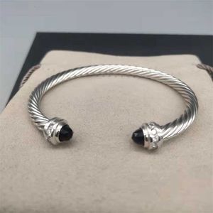 Boda% 90 de descuento apilable Brazalete al por mayor Pulsera Dubai Grueso 5 mm Lujo para mujeres Diseño nupcial Cubic Zircon Pulseras abiertas Joyería de fiesta cable trenzado