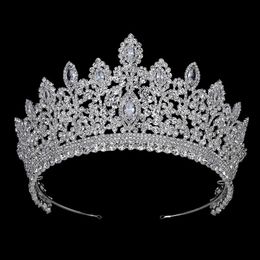 Bruiloft kroonsieraden Vintage etnische bruidshaar tiara's koper CZ luxe strass tiara's en kronen BC3715 Couronne De Mariage 240102