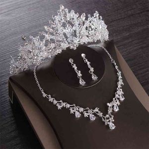 Couronne de mariage Tiara Headpiece Headpiece Accessoires de cheveux Mariée Princesse Tiaras et S Bandeau en cristal 210707